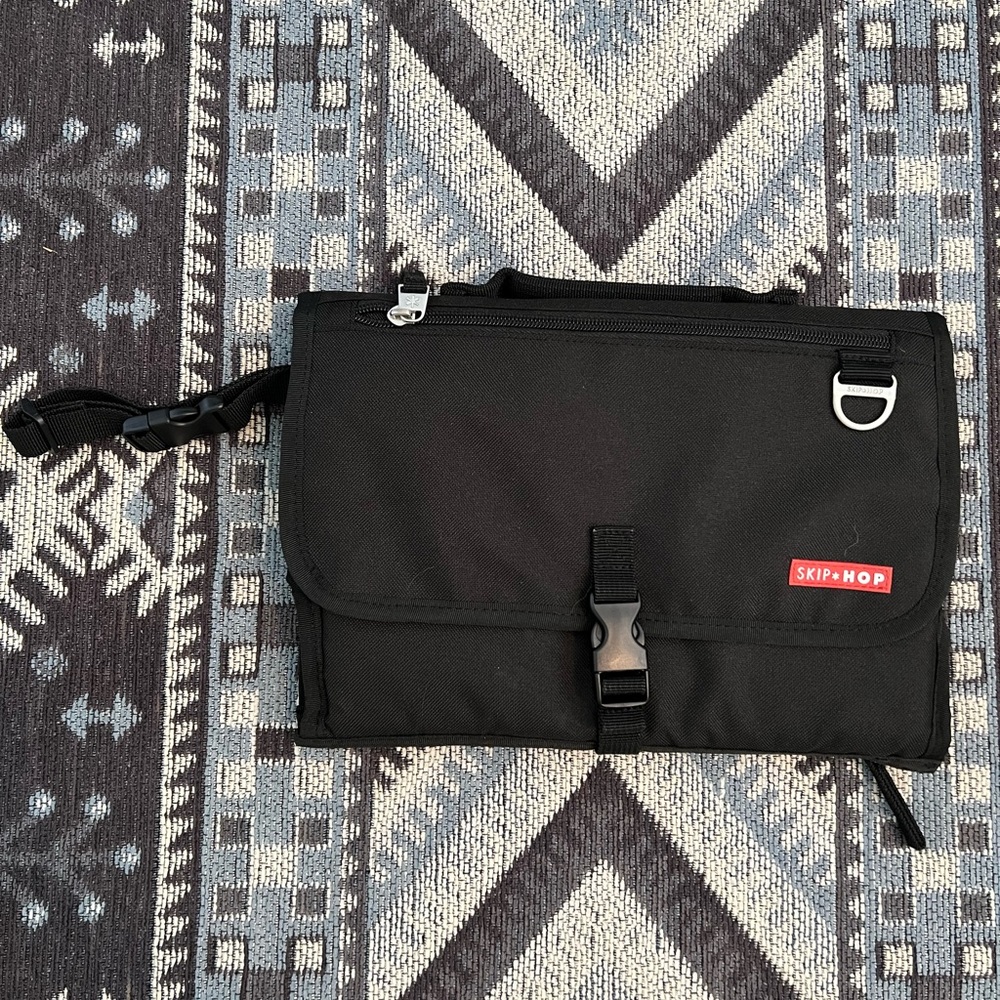 SKIP HOP Folding and Portable Changing Pad